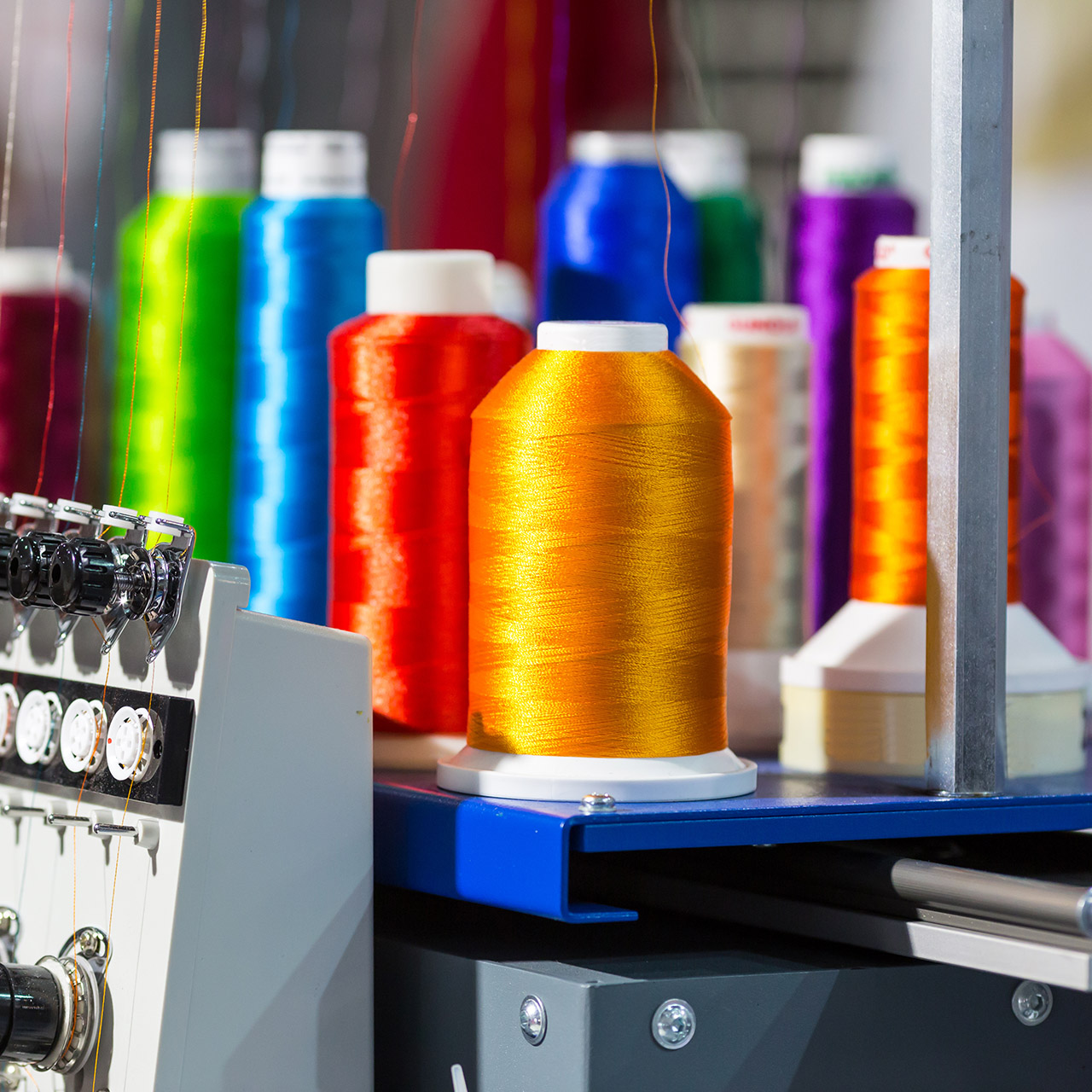 monitoring KPIs in textile manufacturing with MES